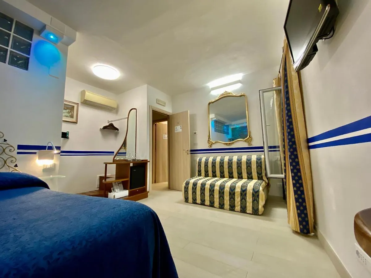 Giovanni Rooms Manarola Konukevi