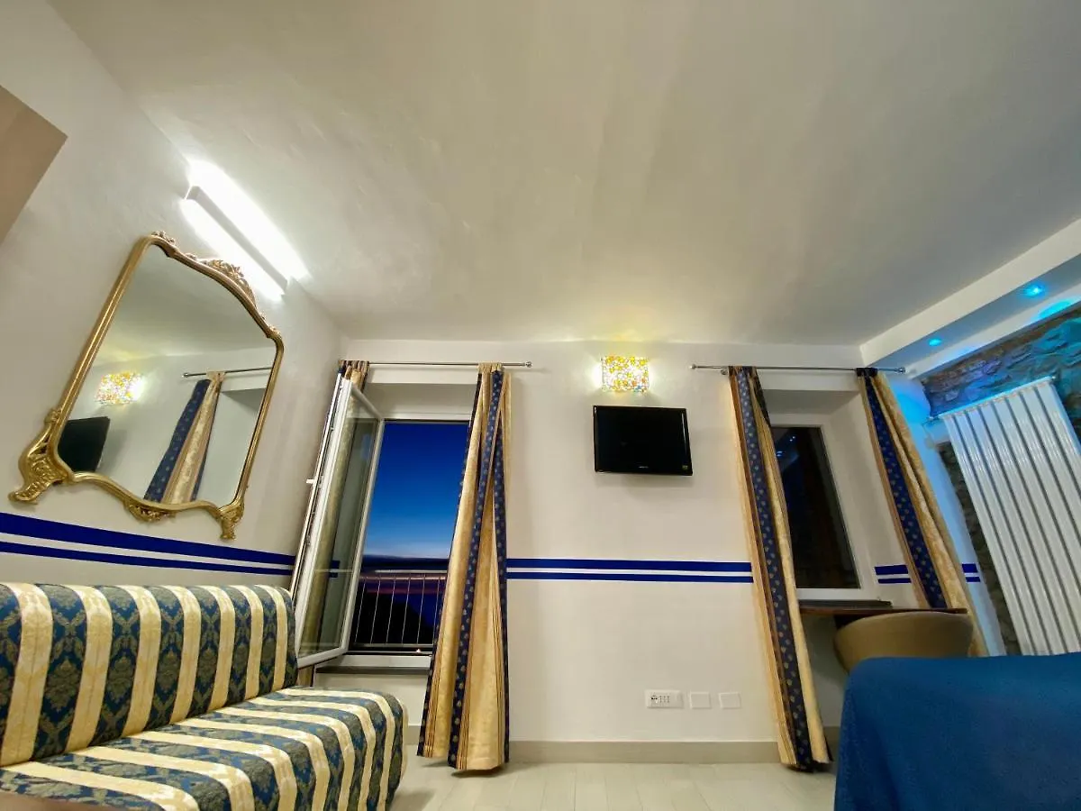 *** Konukevi Giovanni Rooms Manarola İtalya