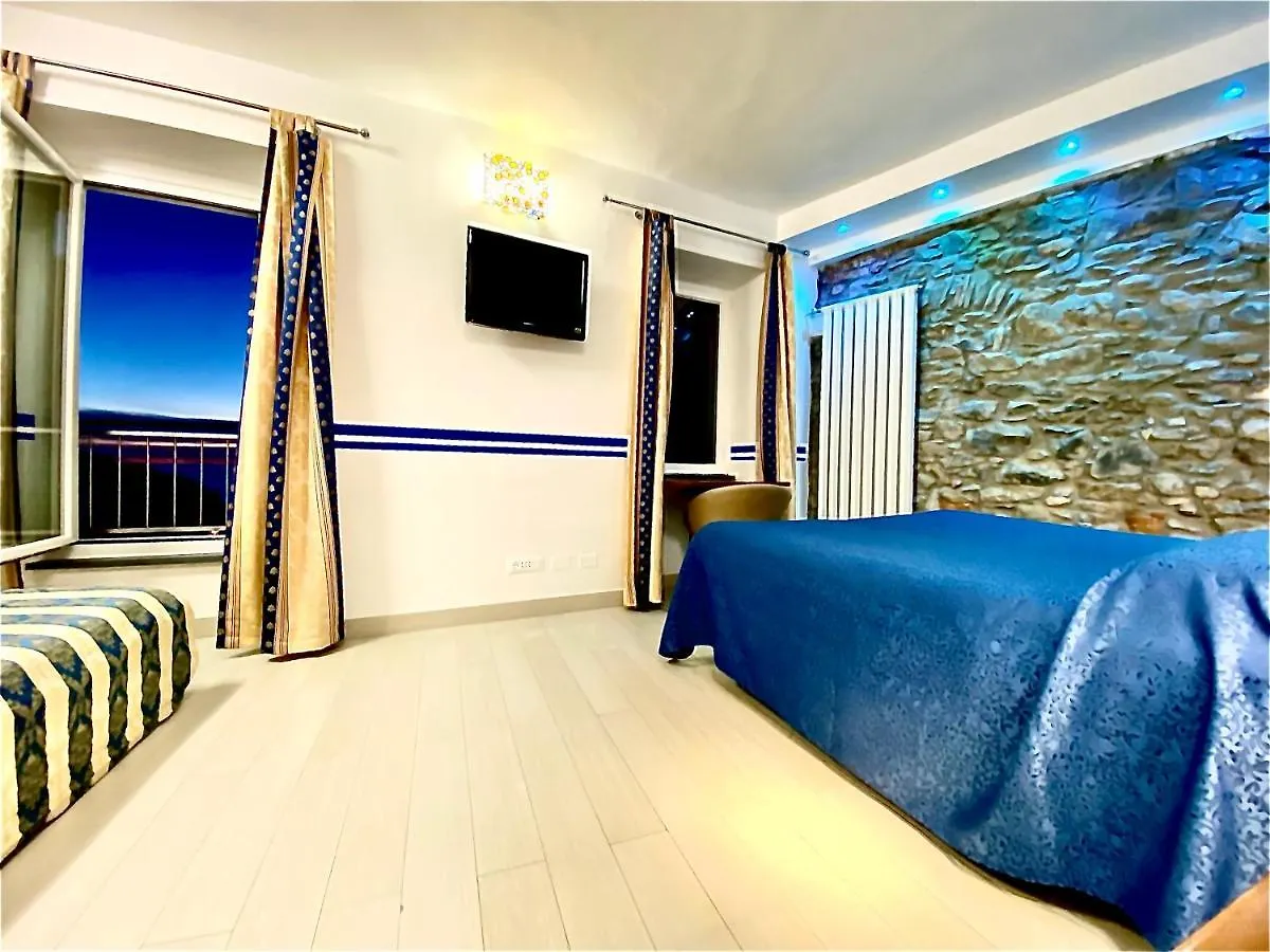 Giovanni Rooms Manarola Affittacamere