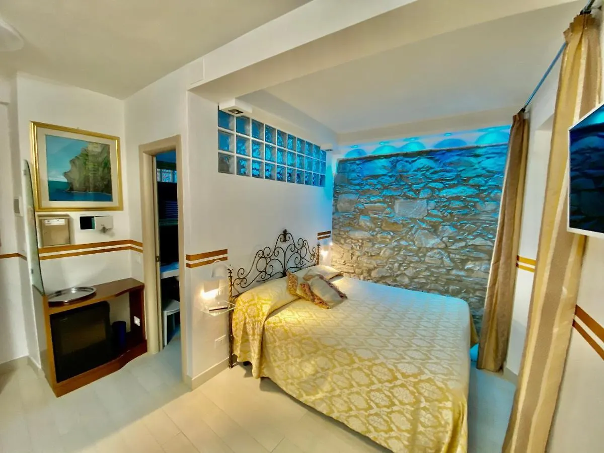 *** Affittacamere Giovanni Rooms Manarola Italia
