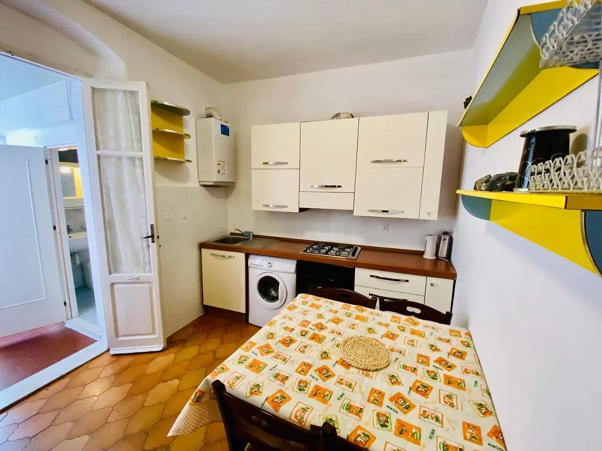 Giovanni Rooms Manarola 3*,  Italia