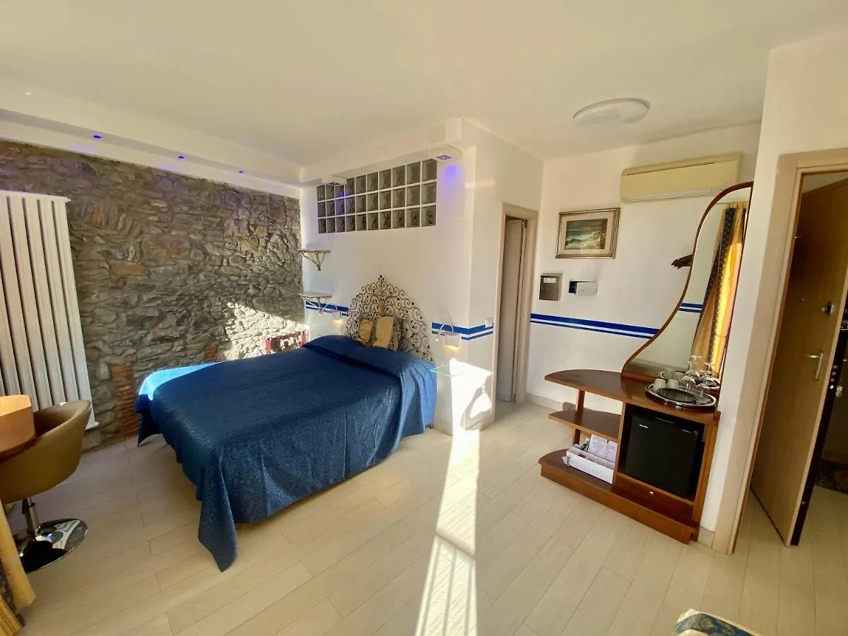 Giovanni Rooms Manarola Italien