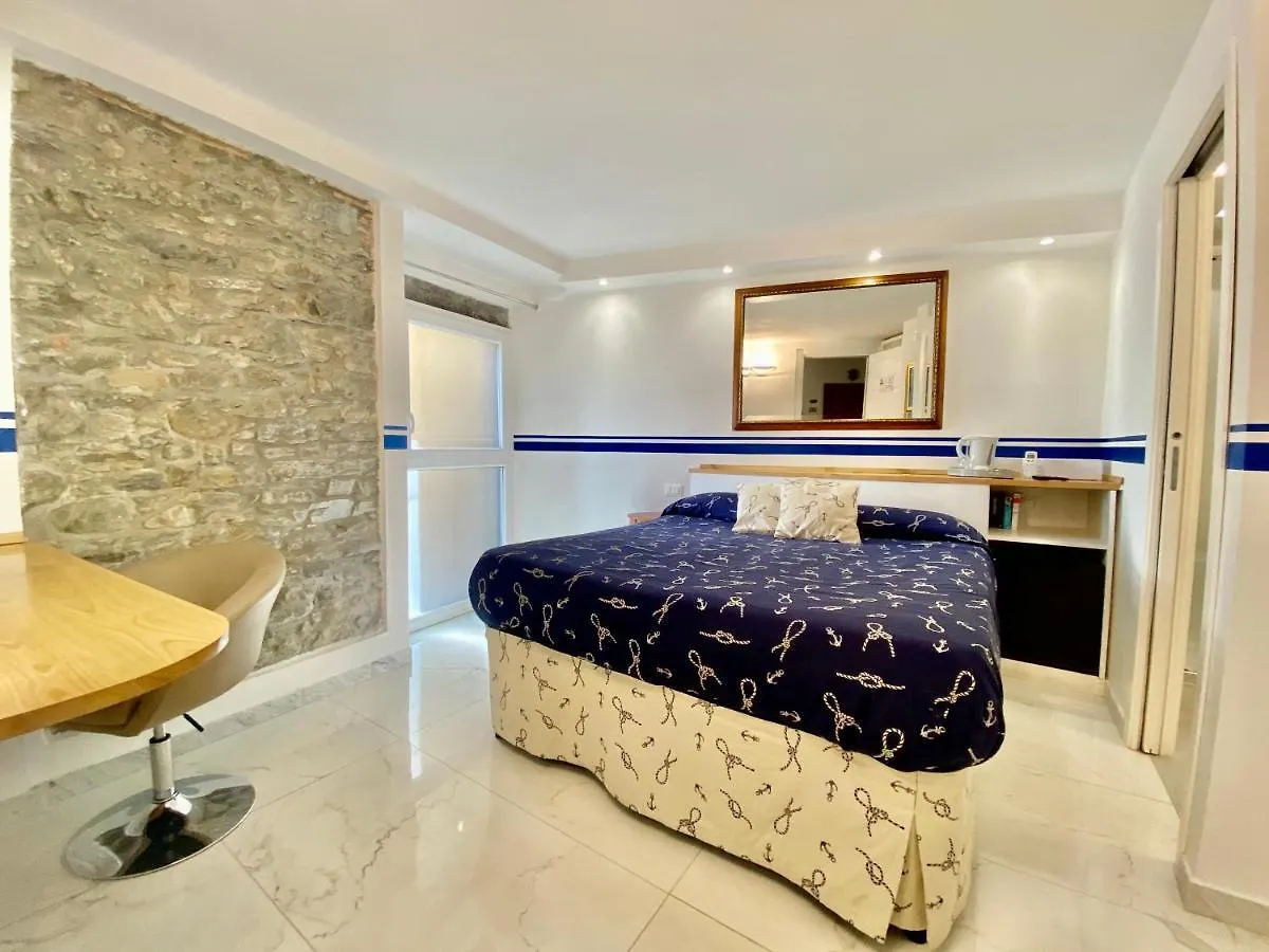 Giovanni Rooms Manarola 3*,  Italien